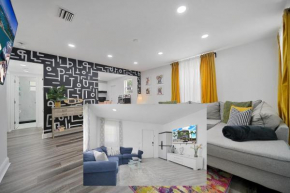 Vacay Spot Wynwood Comfort 2 Kitchen 2 BBQs Patio vibes, Prime LOC! 6 blocks away from Bars, Nite Clubs, Res, Shops